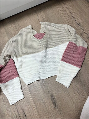 Color Block Crewneck Sweater in Pink & White Like New